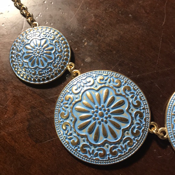 Statement Necklace - Picture 2 of 4